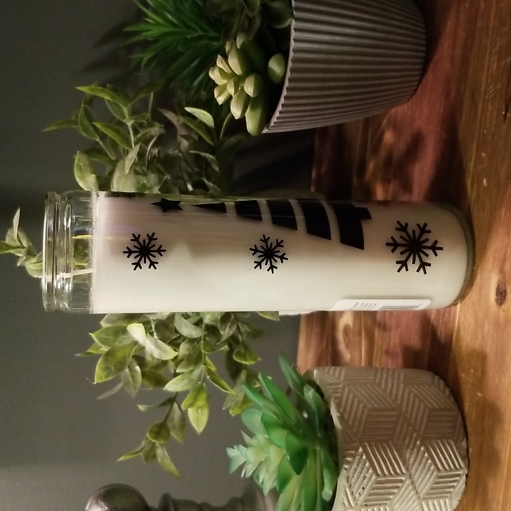 Christmas Candle White and Black - Picture 4 of 5
